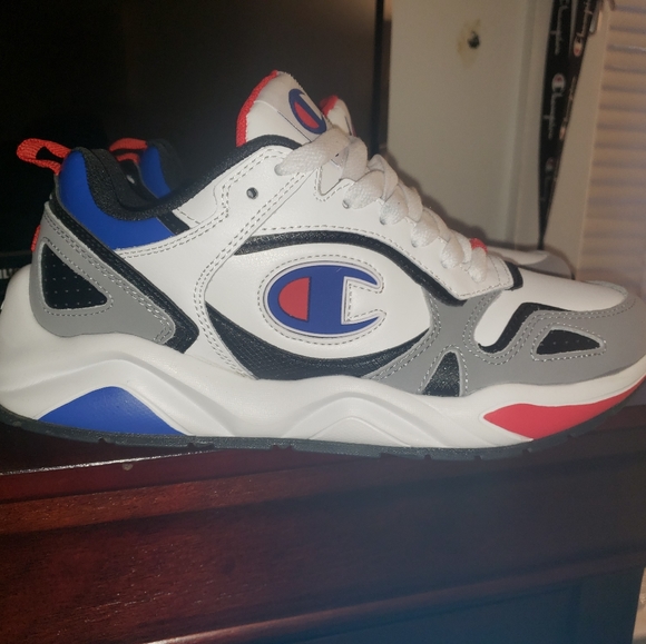 Champion sneaker - Picture 3 of 4